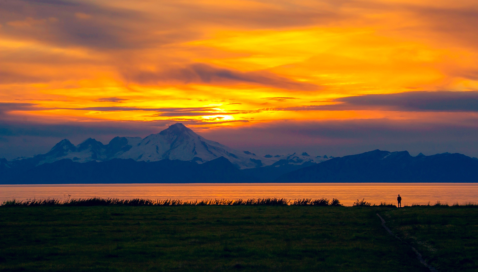 Burials at sea and memorial ash scattering in Alaska with Alaska Burial Services